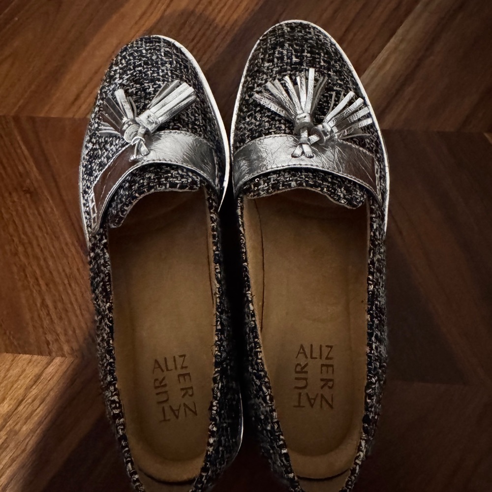Naturalizer Silver and Black Sparkly Flats
